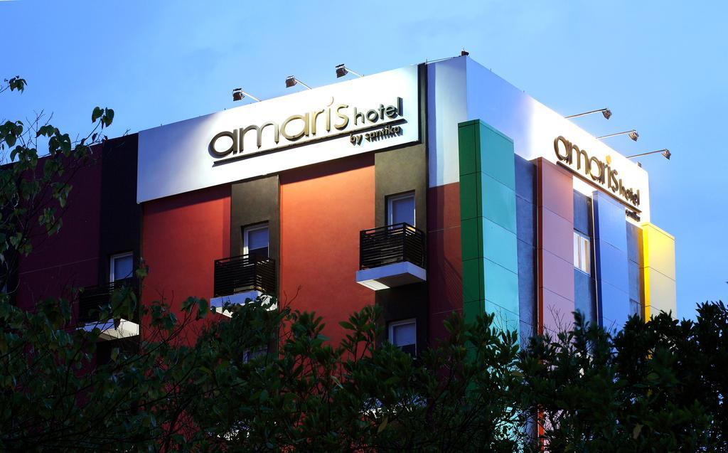 Amaris Hotel Panakkukang Makassar Exterior photo